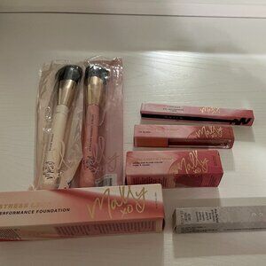 MALLY BEAUTY STRESS LESS FACE SET 7 PIECES INCLUDES BRUSHES LIGHT/MEDIUM SHADE